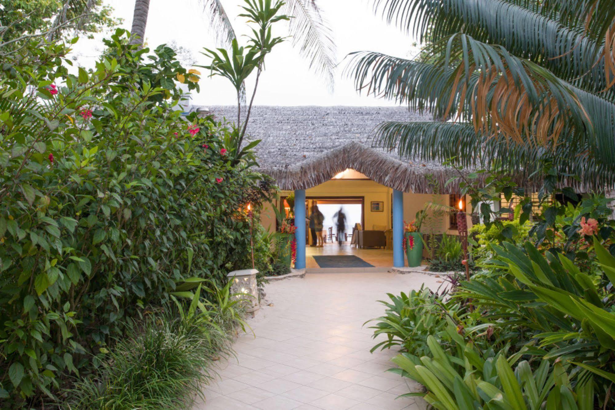 Breakas Beach Resort (Adults Only) Порт Вила Екстериор снимка